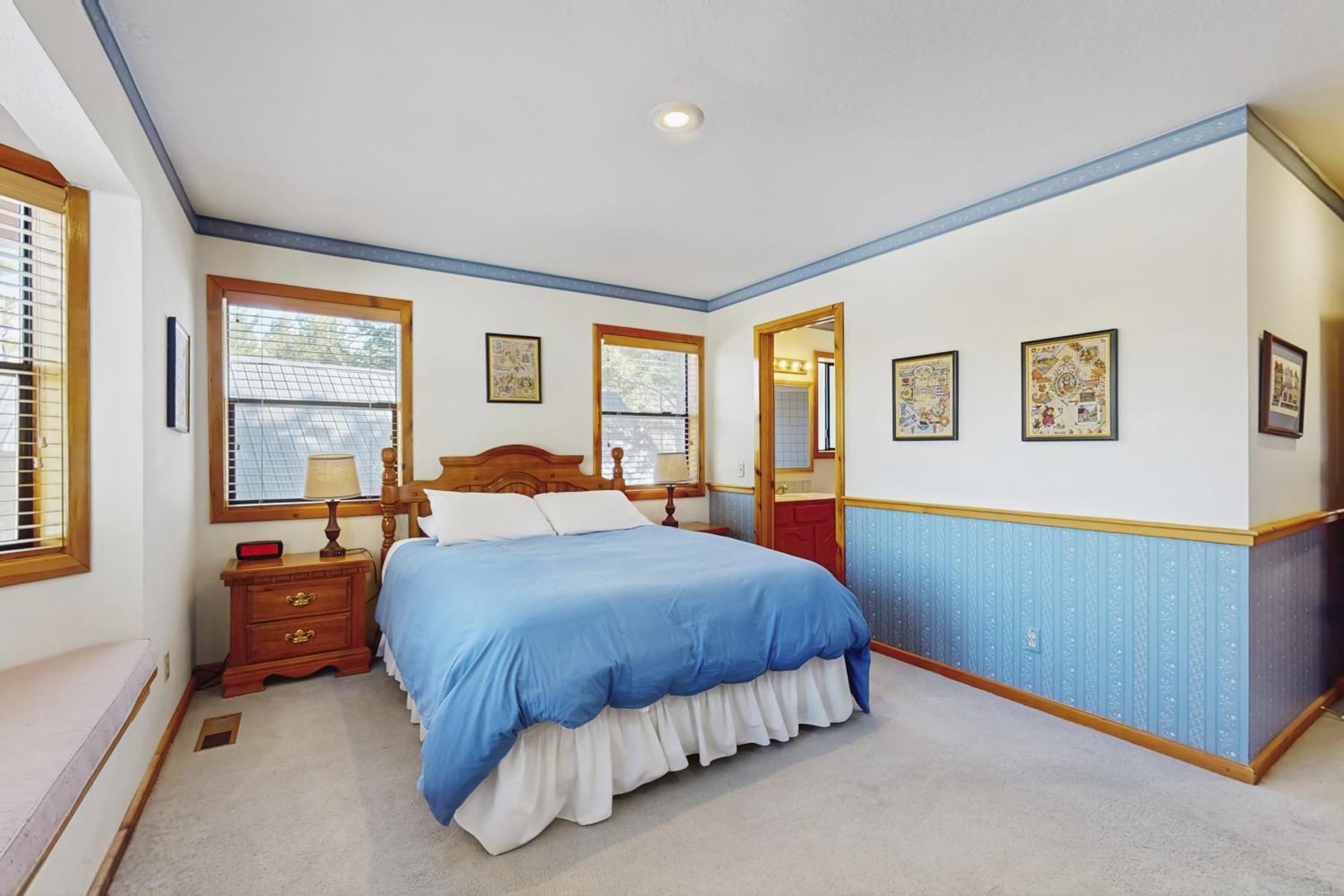 Tuna Bush Truckee Luaran gambar