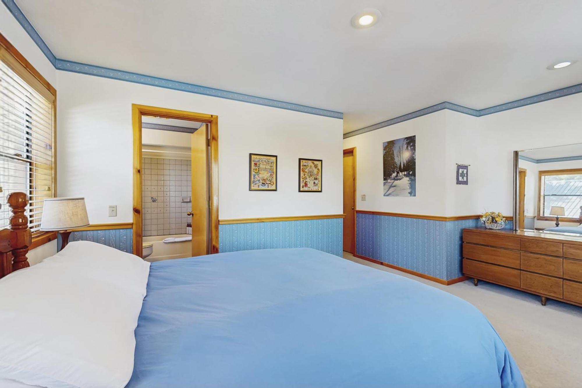 Tuna Bush Truckee Luaran gambar
