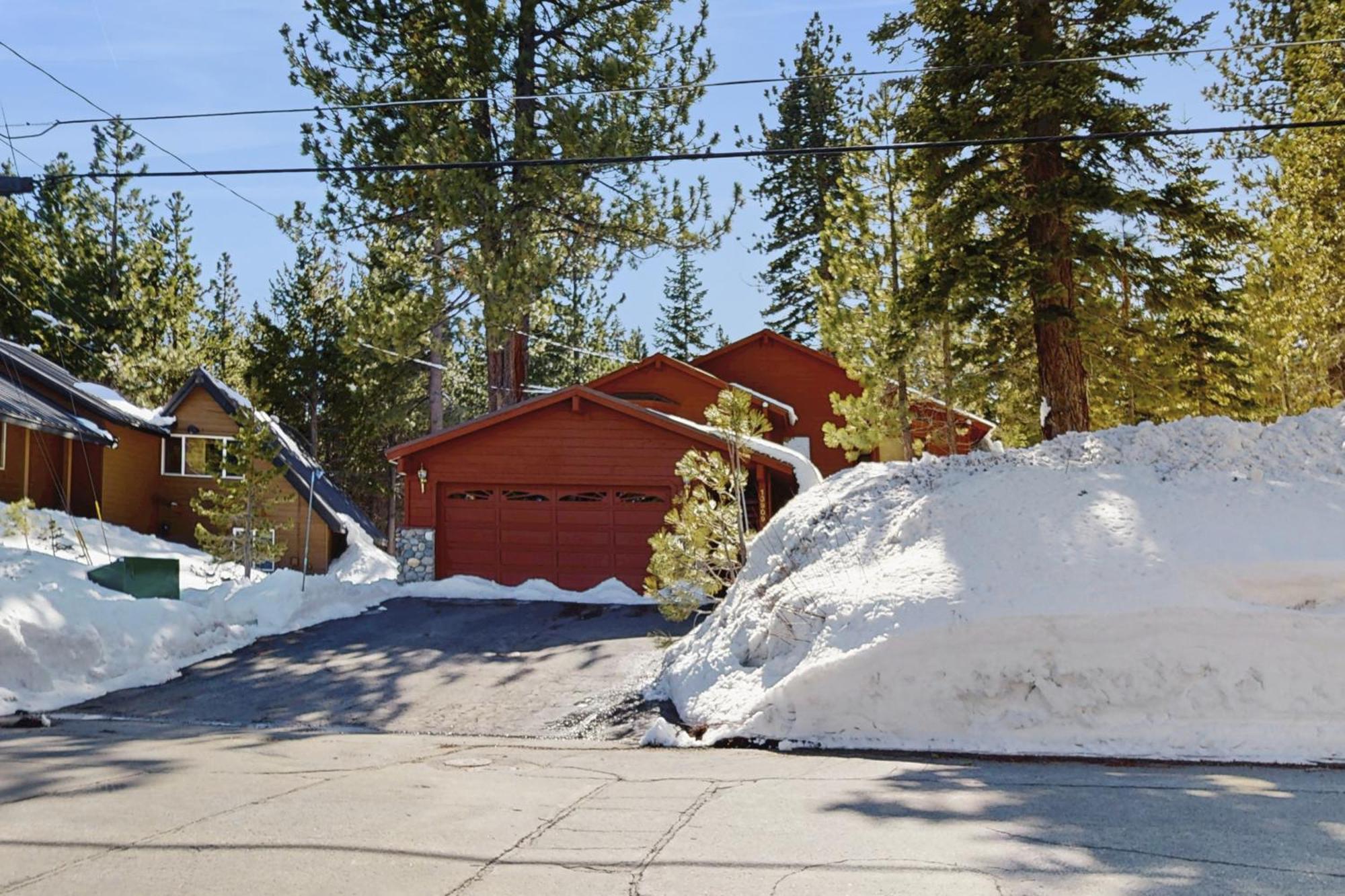 Tuna Bush Truckee Luaran gambar