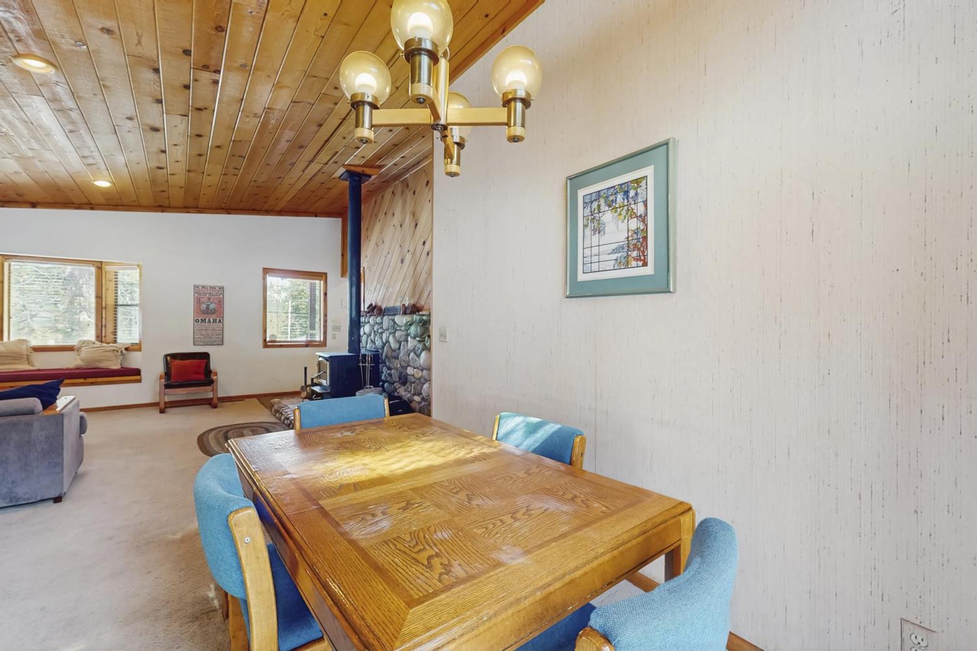 Tuna Bush Truckee Luaran gambar