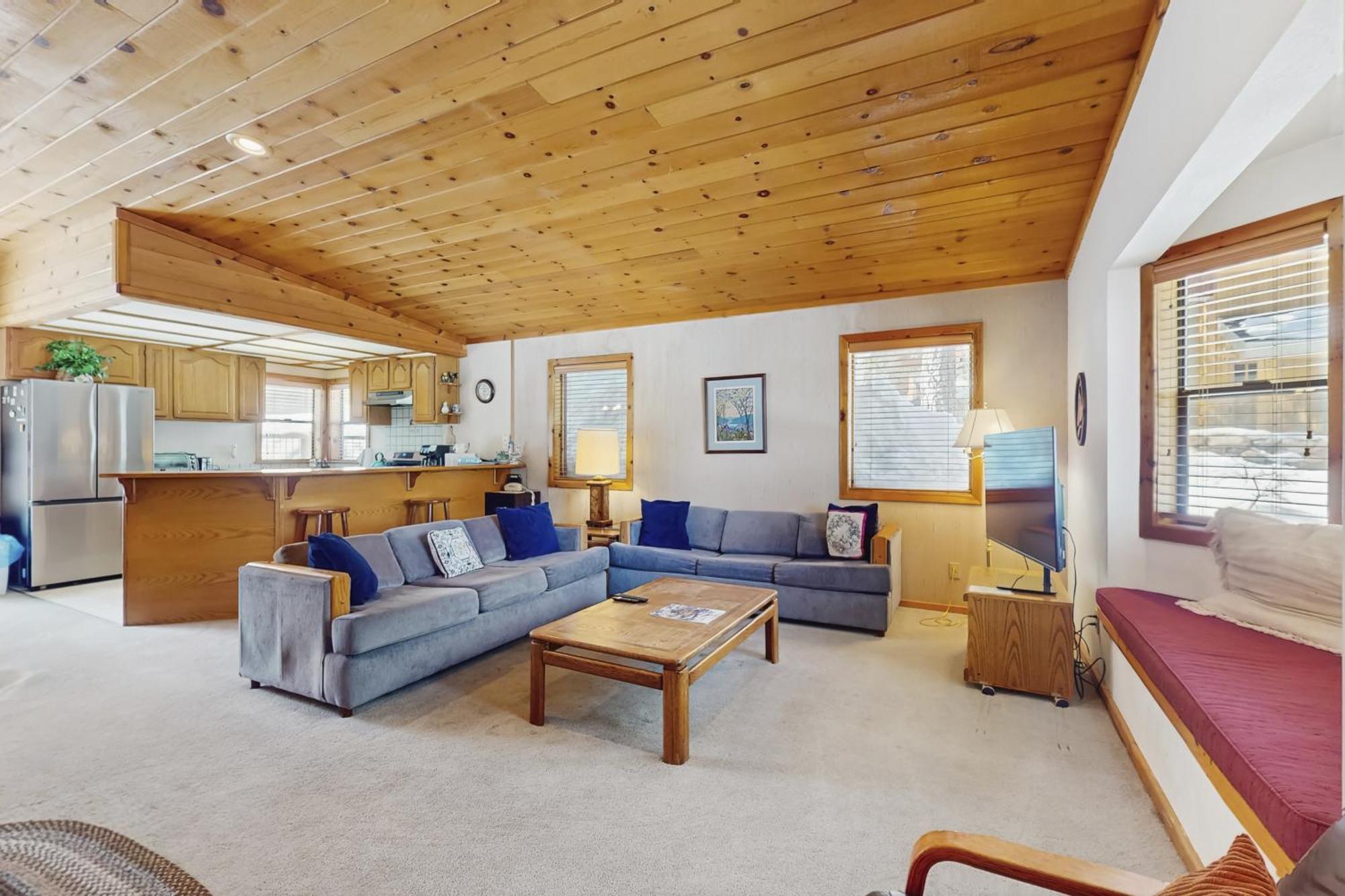 Tuna Bush Truckee Luaran gambar