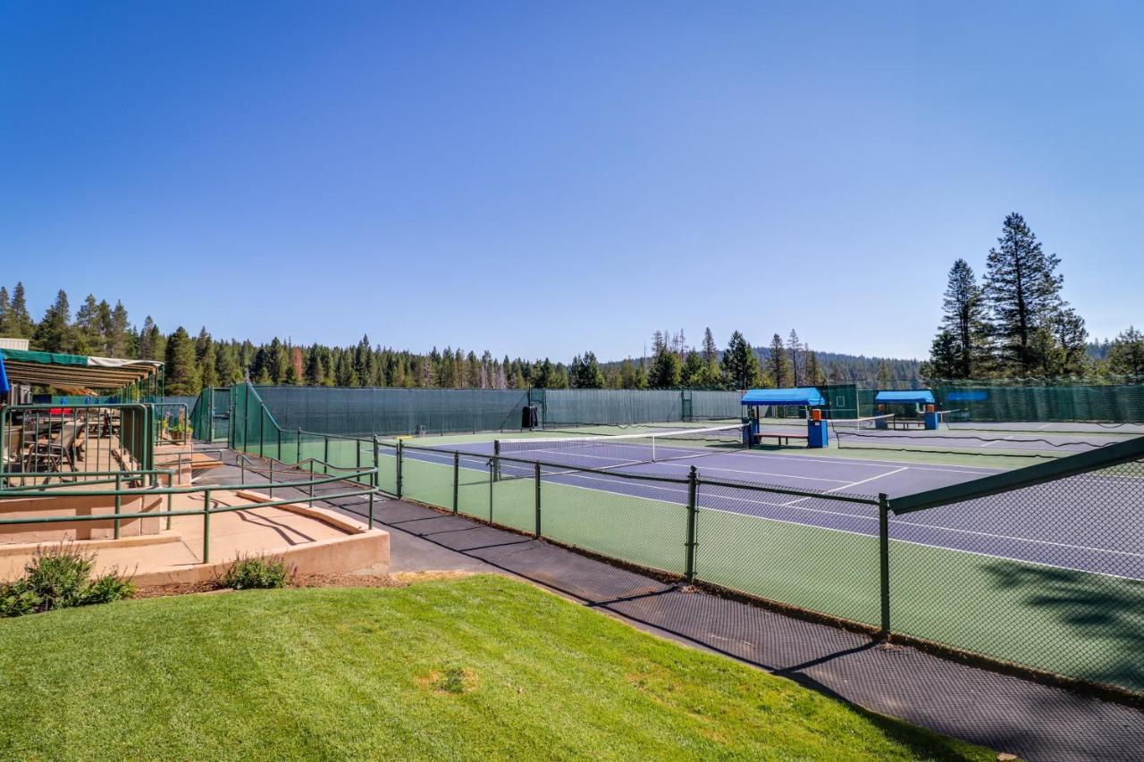 Tuna Bush Truckee Luaran gambar